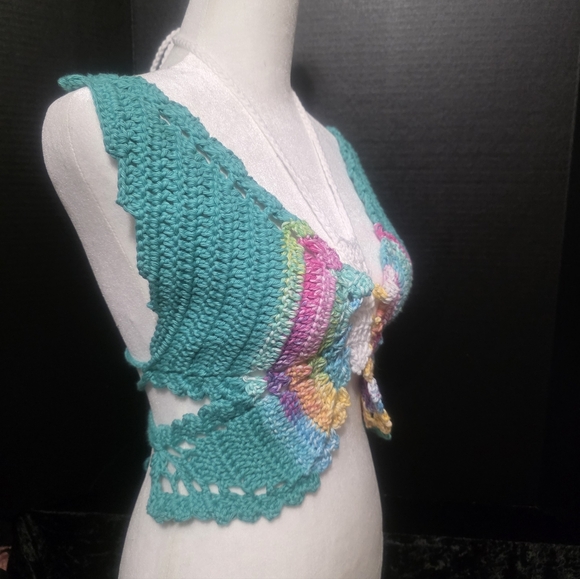 Butterfly Halter Top - Picture 2 of 4